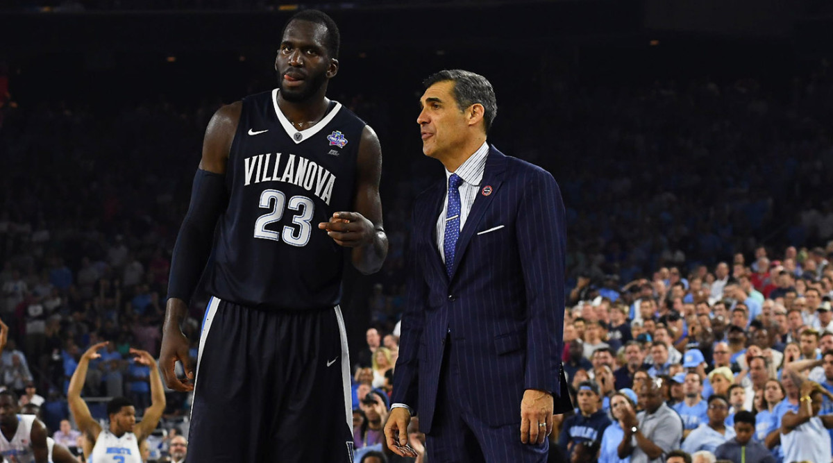 daniel-ochefu-jay-wright-1300-play-year.jpg